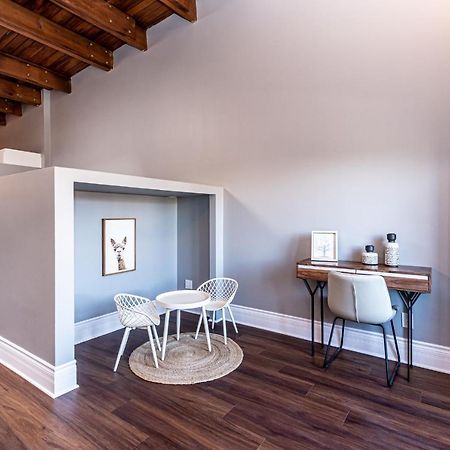 Family Friendly 3-Bedroom Beauty In Le Plateau By Denstays Montreal Exterior photo