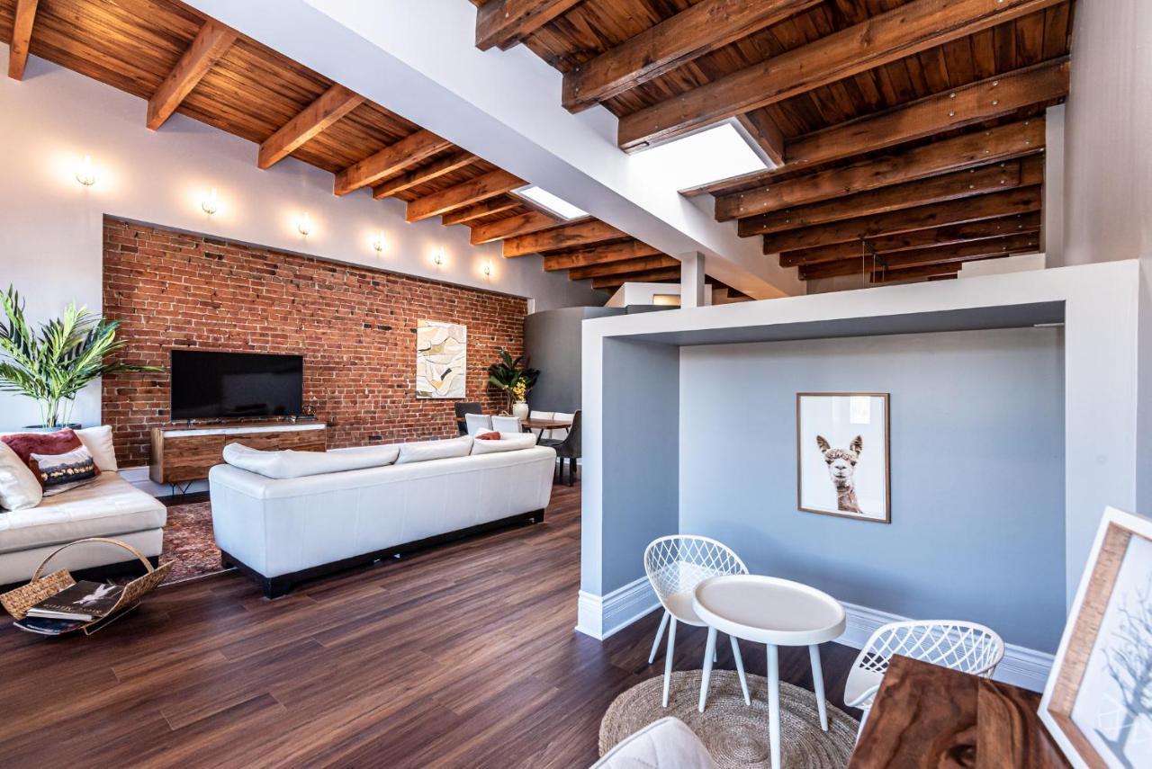 Family Friendly 3-Bedroom Beauty In Le Plateau By Denstays Montreal Exterior photo