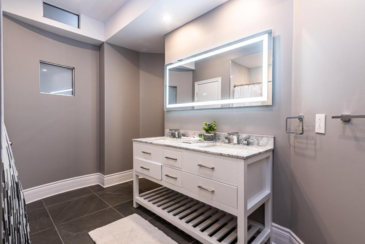 Family Friendly 3-Bedroom Beauty In Le Plateau By Denstays Montreal Exterior photo