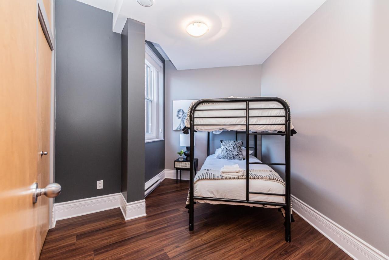 Family Friendly 3-Bedroom Beauty In Le Plateau By Denstays Montreal Exterior photo