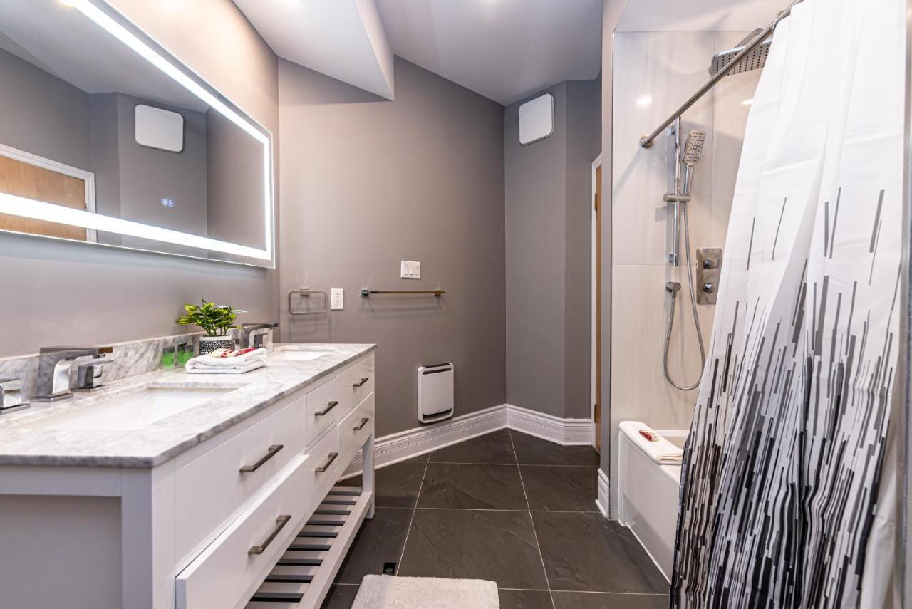 Family Friendly 3-Bedroom Beauty In Le Plateau By Denstays Montreal Exterior photo